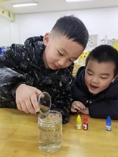 【生活燕幼·园区动态】燕幼中心园雨水时节，润物无声——大一班雨水节气活动_html_m2d185634.jpg