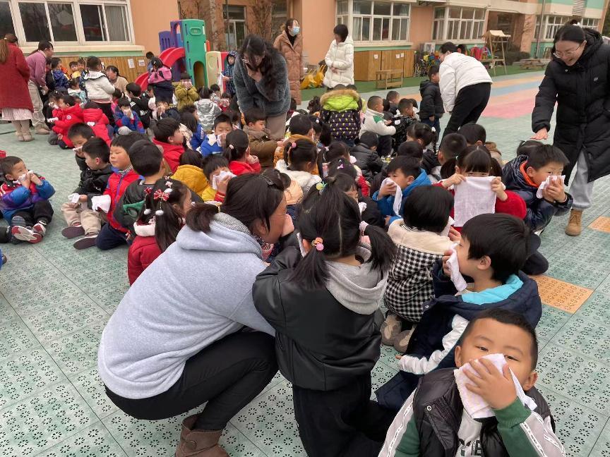 20230217【生活燕幼·安全第一】下庙分园：“安全于心，消防先行”——消防安全系列活动(2)_html_m2acaa494.jpg