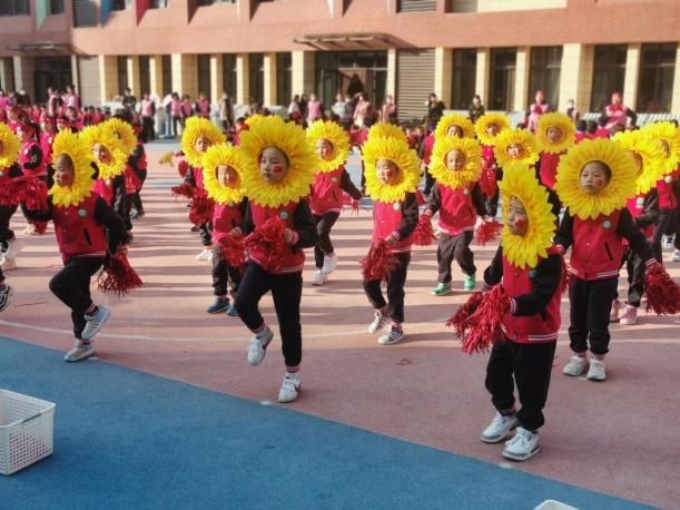 20211118新城早操比赛(1)_html_m62d3b26e.jpg