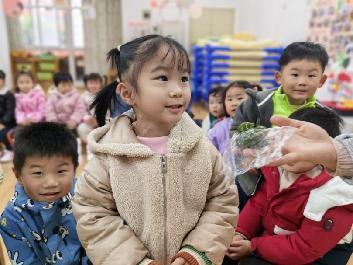 2023.04小一班 清明节活动新闻稿_html_70d8c4aa.jpg