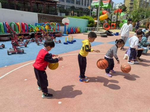 20230411新城中班年级组运动会新闻_html_7733a8d6.jpg
