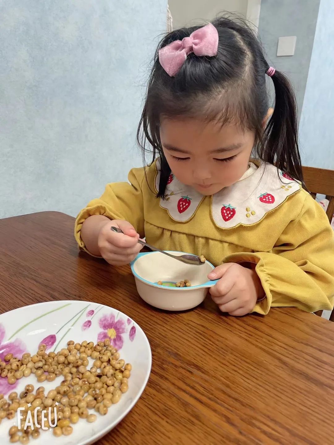 20230328【生活燕幼·园区动态】燕鸣苑分园：趣探惊蛰 万物新生——记小二班惊蛰节气活动_html_22282d07.jpg