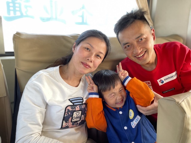 20230407 新城银杏湖春游_html_703fb883.jpg