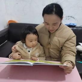 【生活燕幼·教研组动态】下庙分园：“共沐书香，阅享成长” ——语言组绘本表征记录本分享_html_m333c5550.jpg