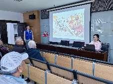 20241008【生活燕幼·班级动态】中心园：“孝润童心，爱满重阳”——重阳节活动_html_m7740d3f9.jpg