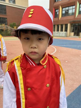 20201116【小仪式，大情怀】新城园区大一班升旗仪式_html_m5adc28bd.jpg