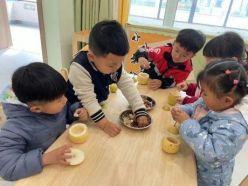 20230314【生活燕幼·园区动态】燕鸣苑分园：春雷响 惊蛰至——舌尖上的节气之惊蛰(1)_html_m1148f406.jpg
