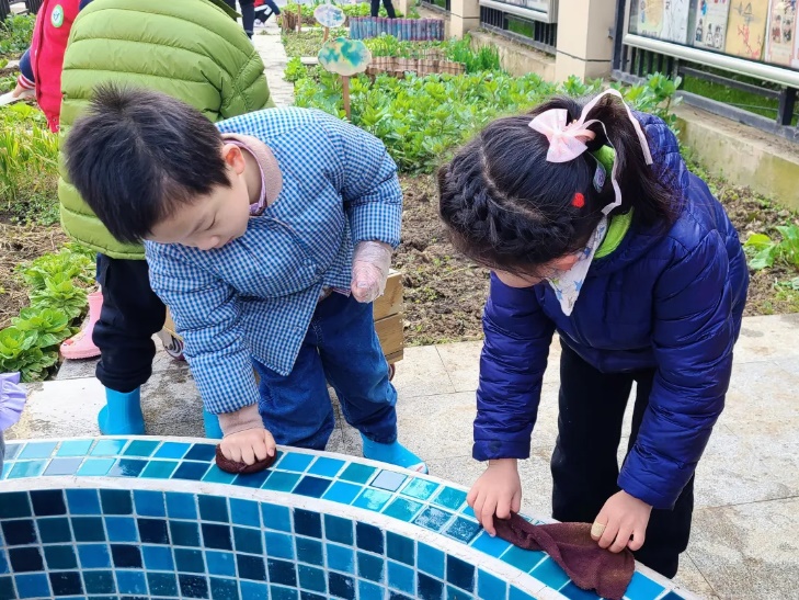 20230312新城园种植月破土日活动_html_712c1c3.jpg