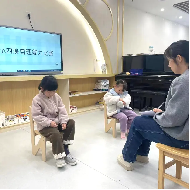 20231124【生活燕幼·园区动态】生活小能手，自理我最行——小班生活自理能力比赛_html_m47c9e746.png