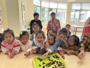 20241011【生活燕幼&middot;园区动态】新城分园：温情重阳，“幼”在身边”——重阳节活动doc_html_75bd4f5f.jpg