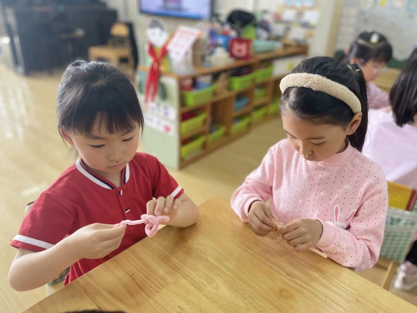 20230514【生活燕幼&middot;园区动态】下庙分园：花漾时光，爱意绽放——母亲节活动_html_m34c5af84.jpg