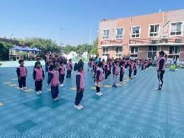 20230509【生活燕幼·园区动态】燕幼中心园：“拥抱春日 悦动成长”—班级早操评比暨体育技能比赛活动_html_66a280c8.jpg