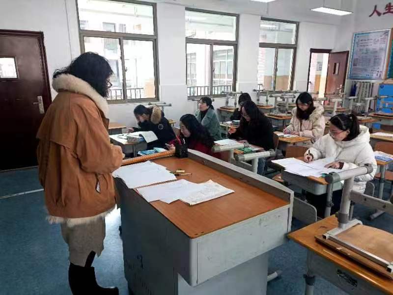 2.4【养正颐小•教学】向春而行 励精“兔”治_html_m488e27fd.jpg
