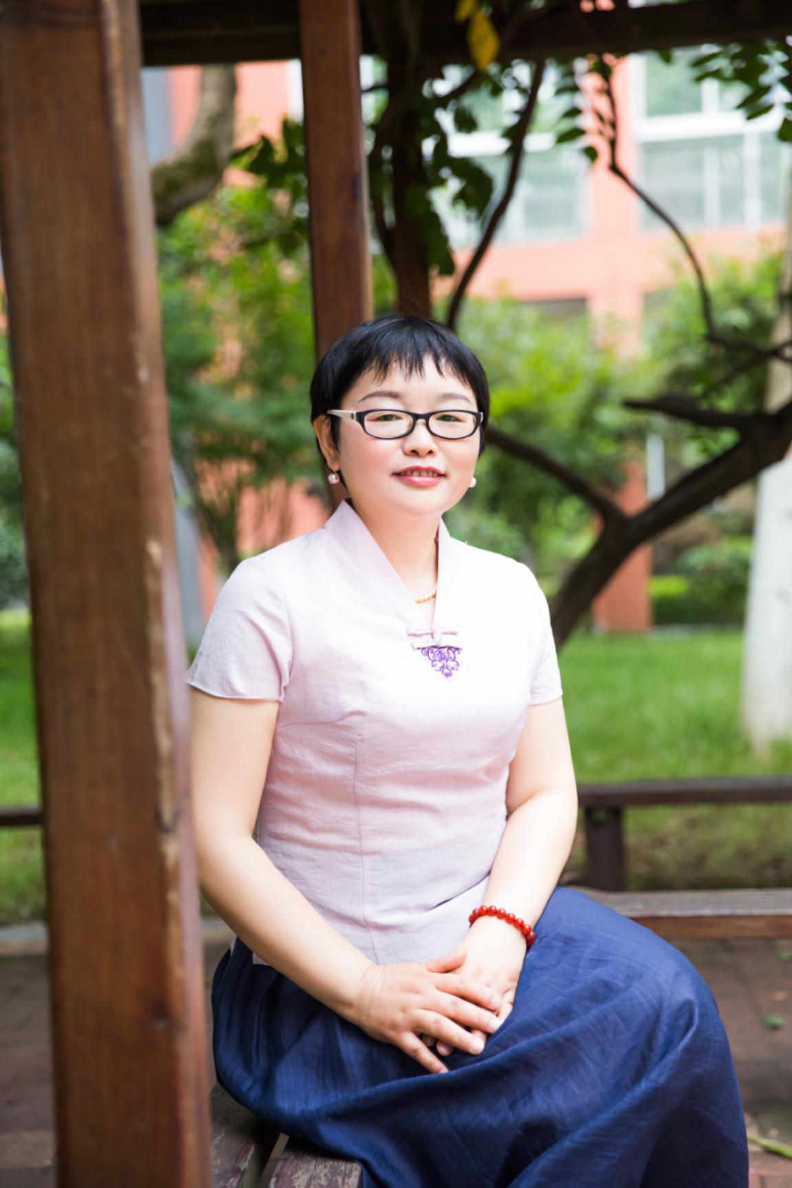 珍藏一米阳光 静待一树花开（何虹明党员推送）_html_3fee3737.jpg
