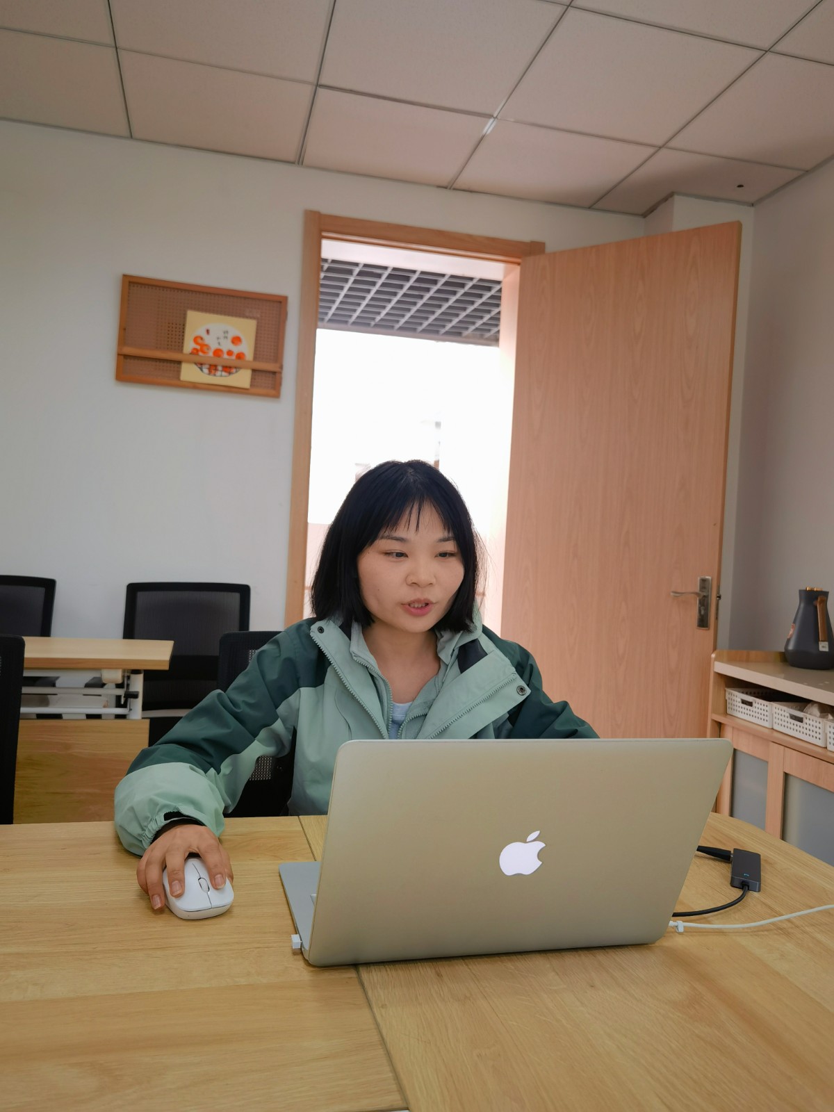 主持人汇报 (2).jpg