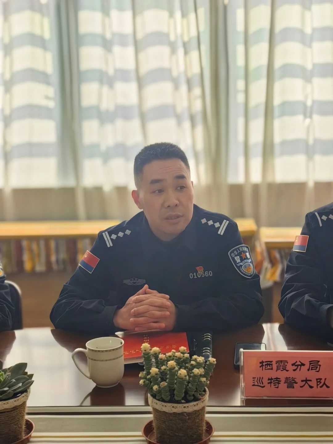 临时_html_1992f82b.jpg