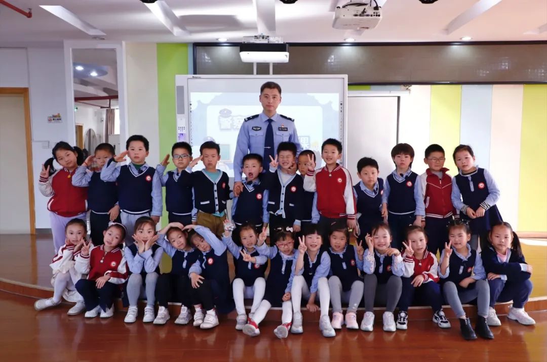 临时_html_551e2efb.jpg