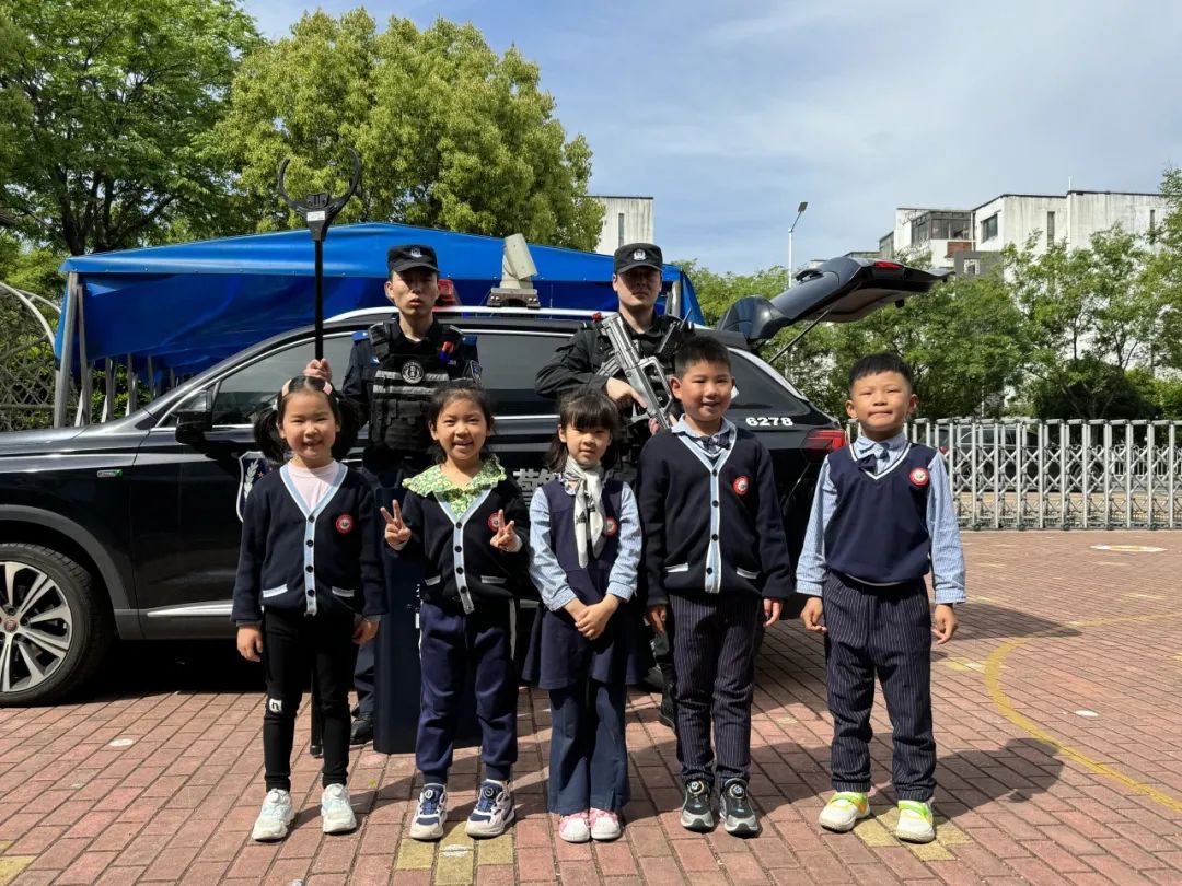 临时_html_37bb2206.jpg