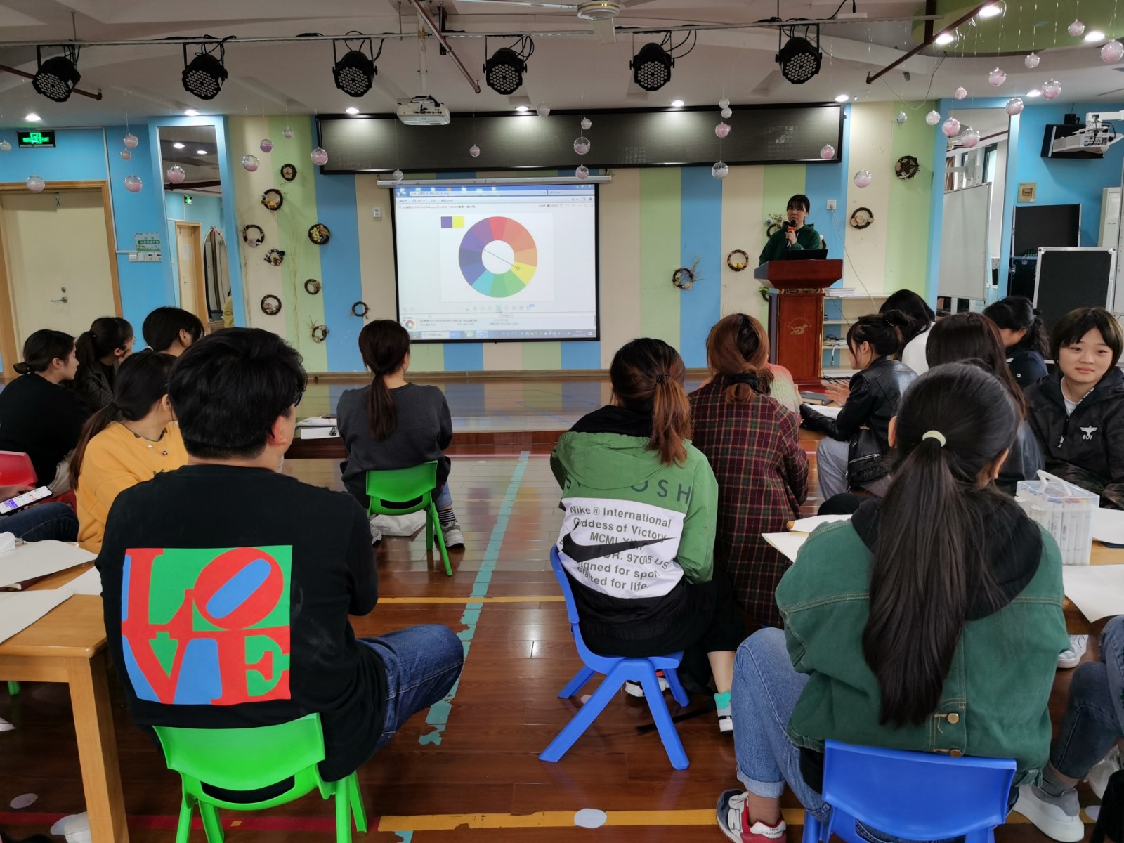 分享颜色搭配.jpg 分享颜色搭配.jpg