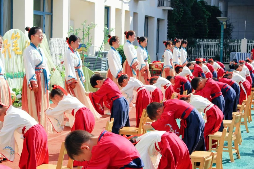 临时_html_2afe6527.jpg