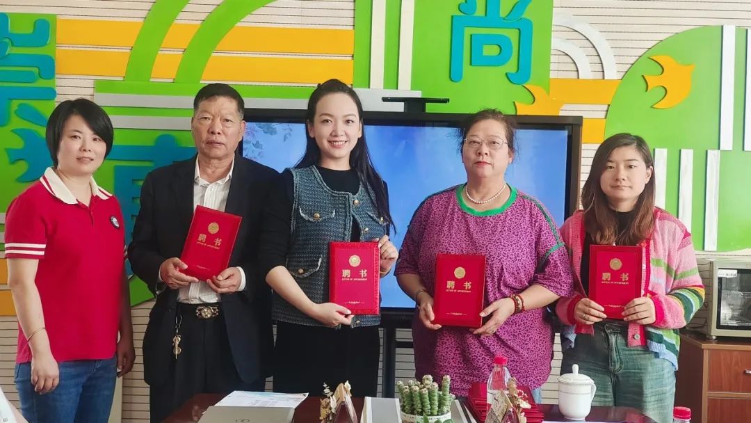 临时_html_33d7b300.jpg