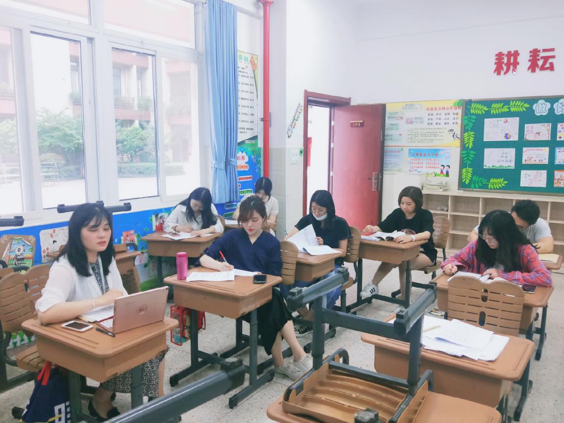 备课新闻稿_html_m3e8bec73.jpg