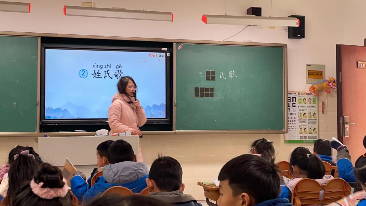 行政推门听课报道(1)_html_m701b28a8.jpg