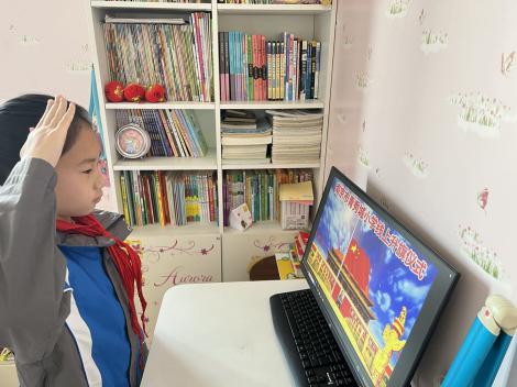 4.6 五三班升旗新闻稿_html_m248c7f79.jpg