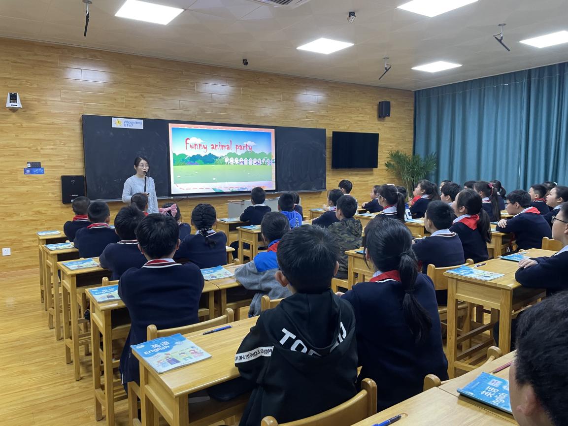 5.18在情境中启发学生自由表达_html_m4821a7af.jpg