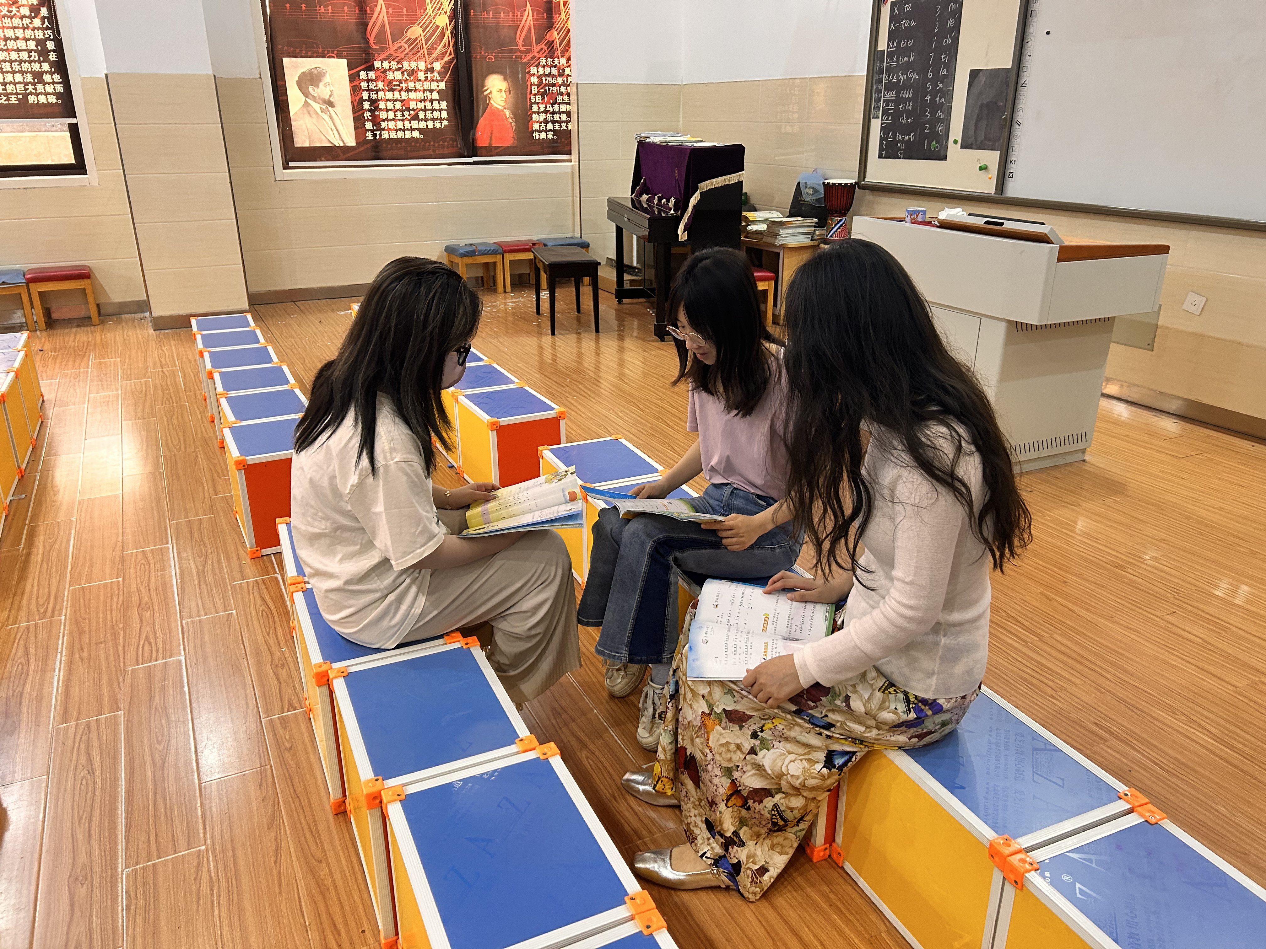【大爱青秀】“集”思广益 “备”课同行 —南京市青秀城小学综合学科集体备课（四）