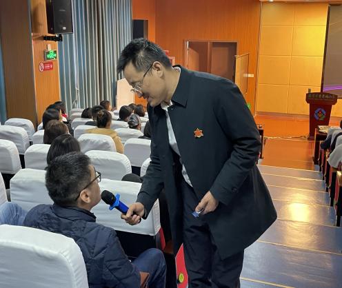 朱洋梦-2023.12.1-【大爱青秀·德育】家校聚力扬帆起 乘风破浪万里航——记南京市青秀城小学三年级“慧秀”家长学校_html_15eaadc9.jpg