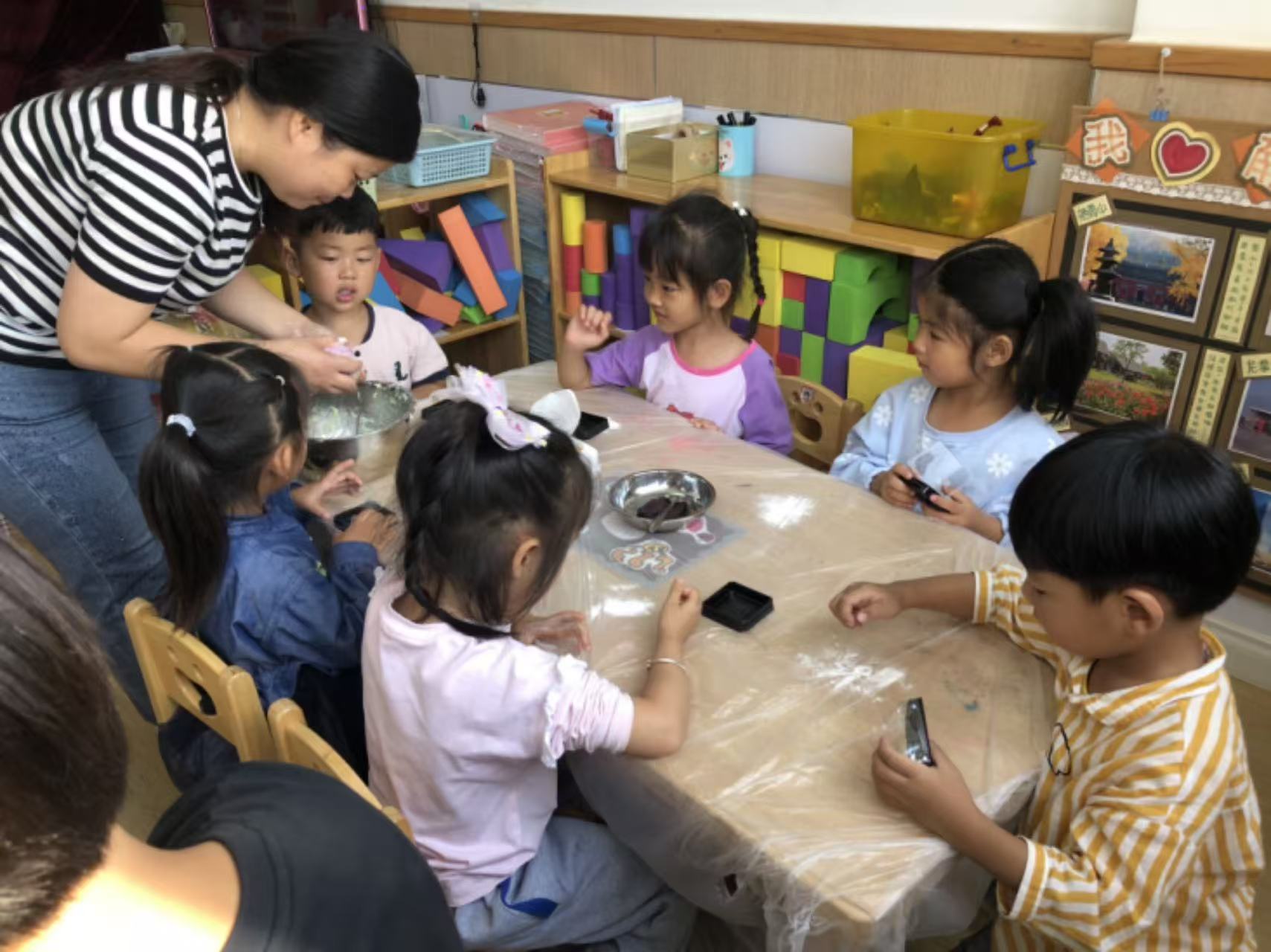 【乐活龙幼·党建】以爱浇灌 用心倾听 ——龙潭幼儿园龙岸二园高云教师先进事迹