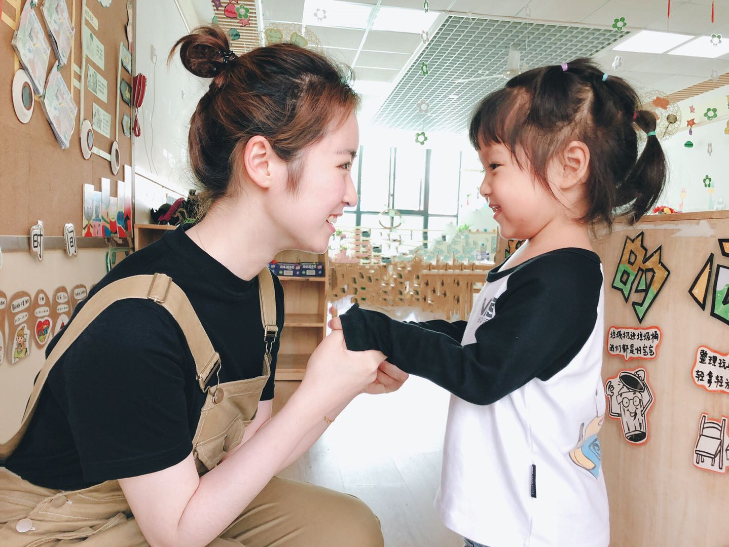 【乐活龙幼·宣传先进】做人以真，待人以善，示人以美——记龙潭幼儿园徐雨璐老师的先进事迹