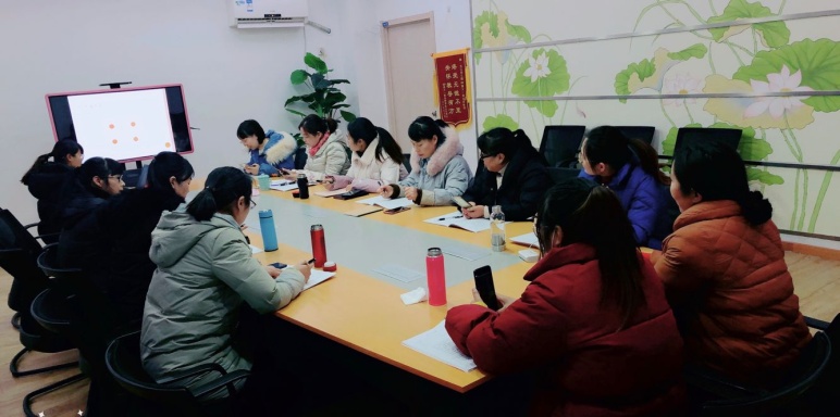 【乐活龙幼】光影一瞬 定格美好-记龙潭幼儿园长江分园摄影培训活动