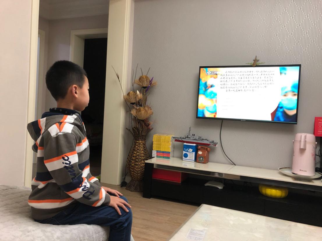 开学第一课新闻稿4.28_html_m56ef8a14.jpg