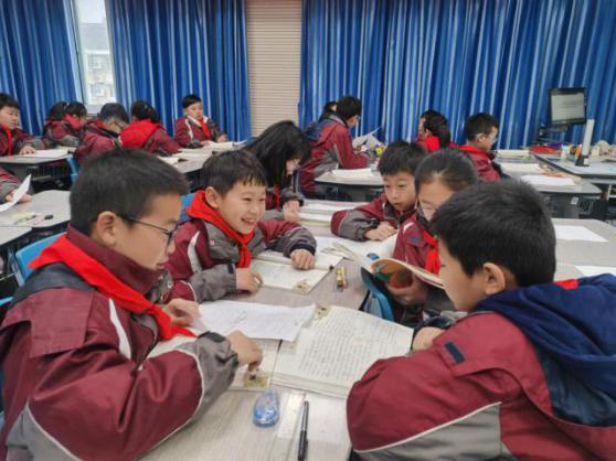 20210309施芳菲童学课堂报道_html_3c1d4762.jpg