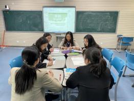 20210419英语组校本研修（王璐写）_html_2882f59a.jpg
