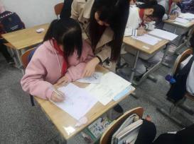 20210422邱仁六年级循环听课报道_html_m6a3a3c7b.jpg