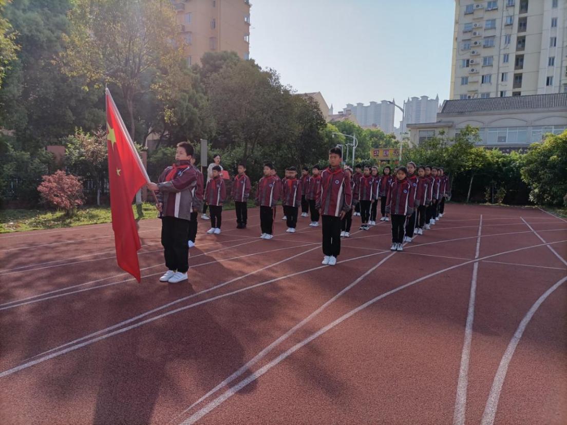 20210419第九周升旗新闻稿（曹越写）_html_269c460f.jpg