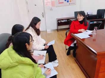 坚持党建引领，共促教师发展_html_m8ded9ca.jpg