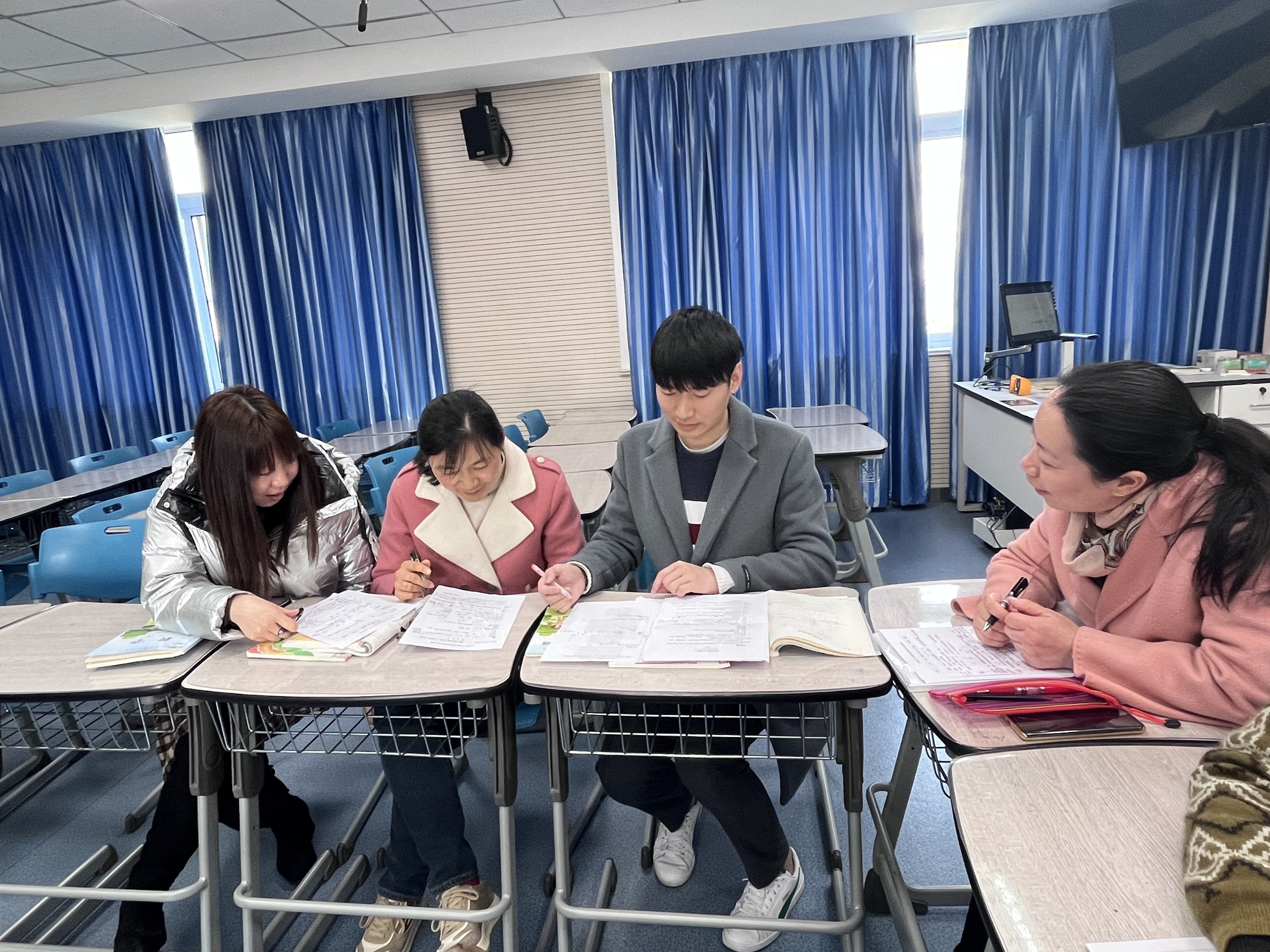 20220302数学组校本教研报道_html_47f10a35.jpg