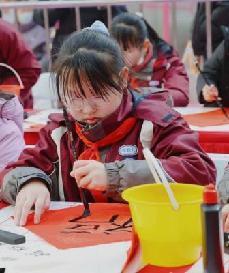 20250118六（3）假日小队活动报道_html_m7b2aefc4.jpg