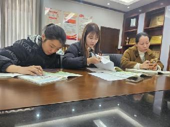 20250219聚智教研启新程，数学焕彩展华光——南湾营小学数学组校本教研（ 167 ）（周悦写）_html_e3120b4.jpg