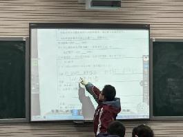 20250305邱仁数学研究课报道（黄娴写）_html_mb18cb8a.jpg