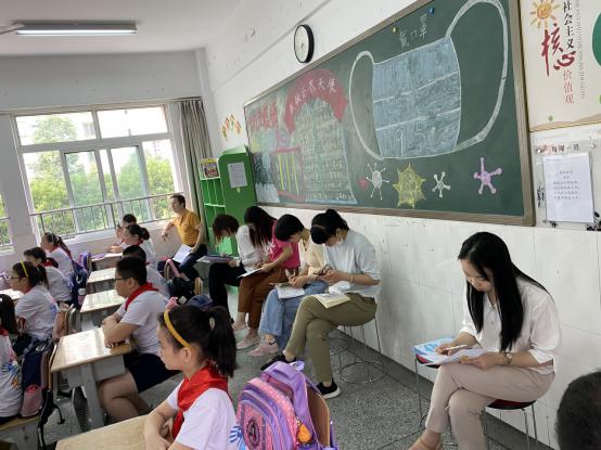赵欣研究课新闻稿_html_m244f99c8.jpg
