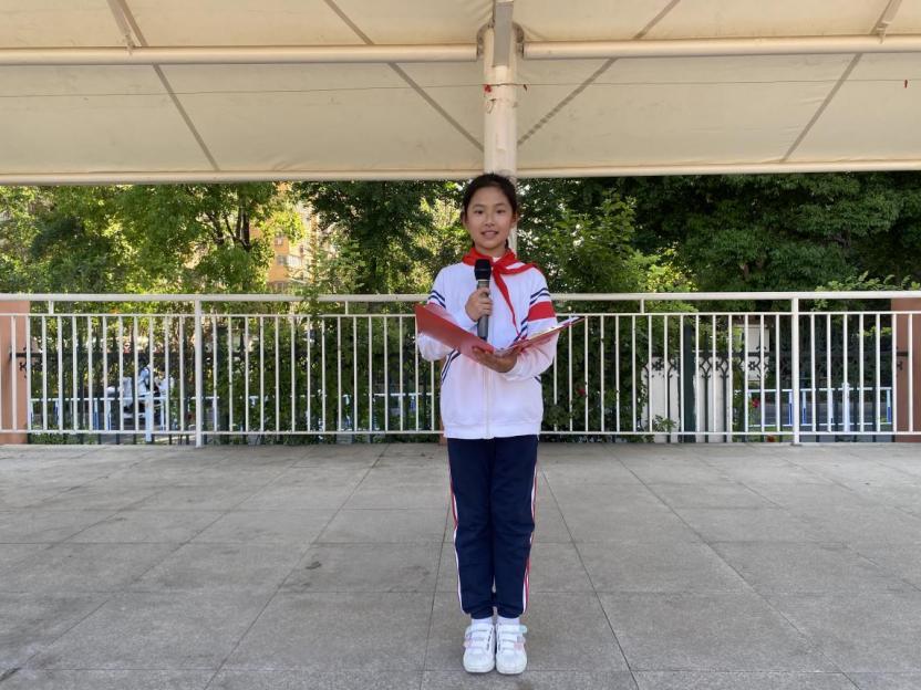 20210510浓情五月 感恩母亲升旗仪式报道_html_m462478ba.jpg