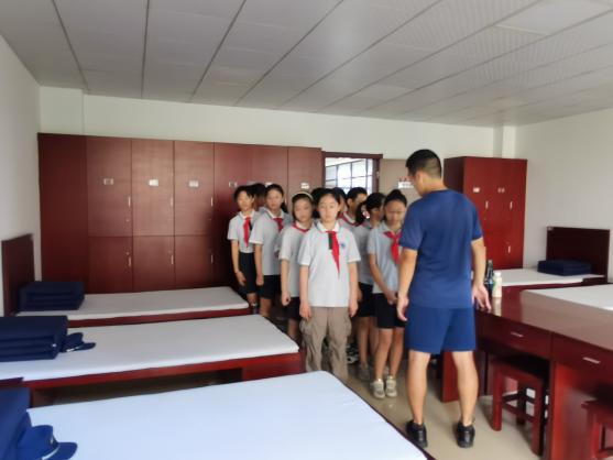 20230819走进消防站 致敬“火焰蓝  ——南湾营小学”红领巾假日小队“暑期活动（4）_html_2df2775e.jpg