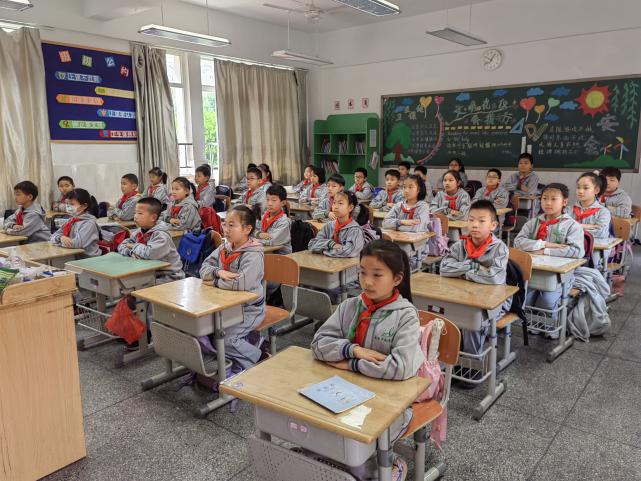 魅力汉字 童梦飞扬_html_fe57b94.jpg