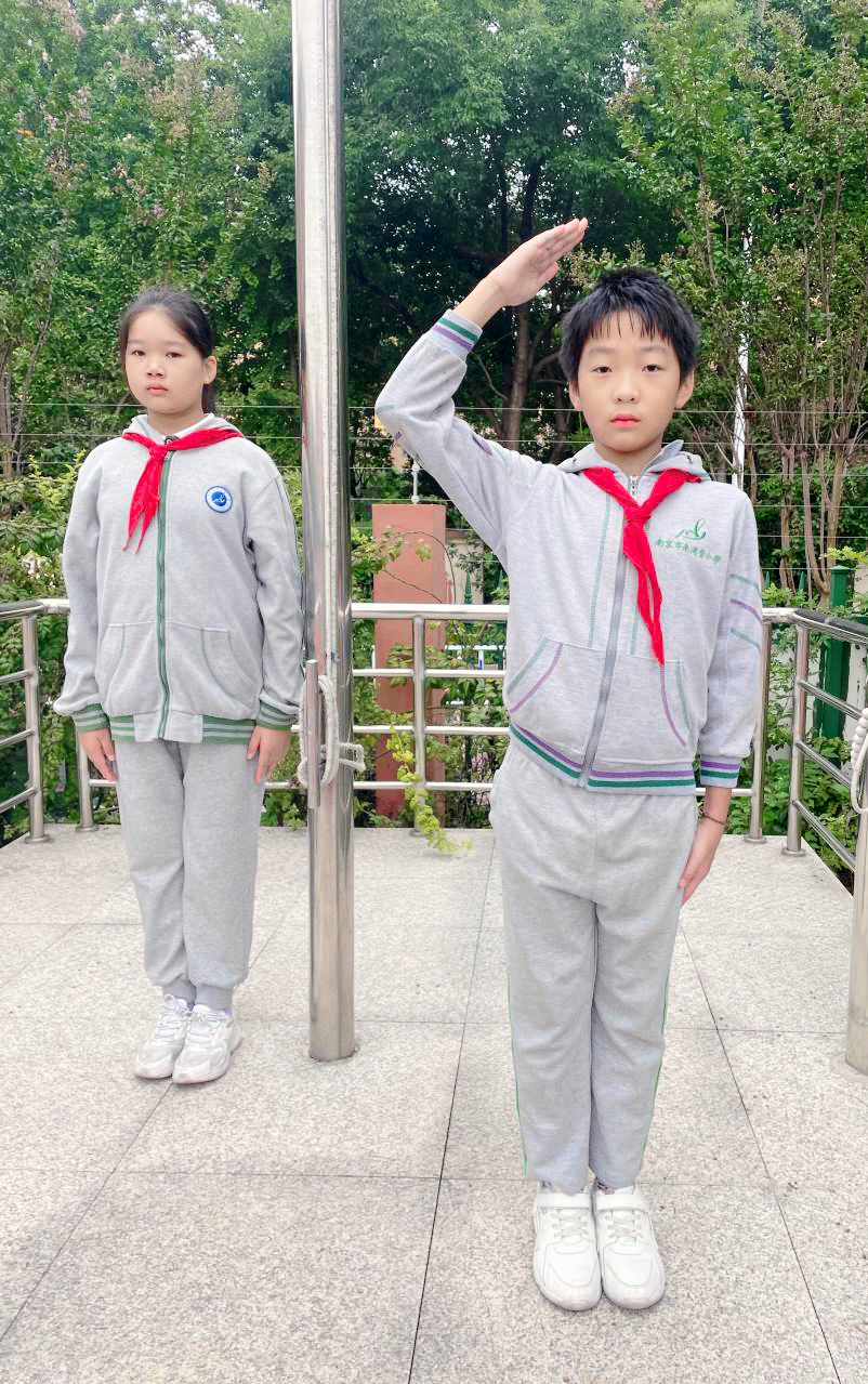 20230925六4升旗仪式通讯稿_html_m78bb3591.jpg