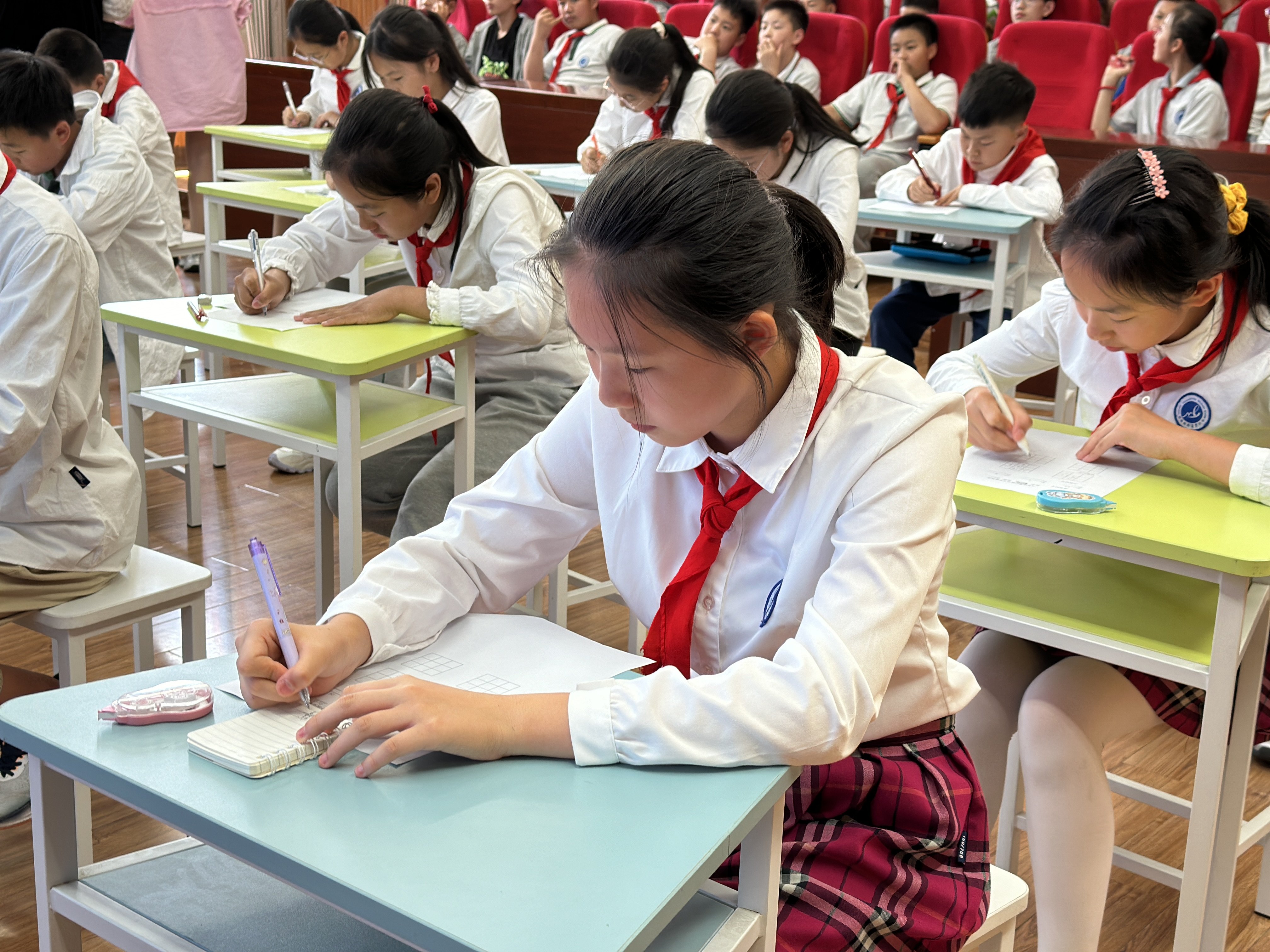 20240528魔幻数学报道_html_450fac3c.jpg